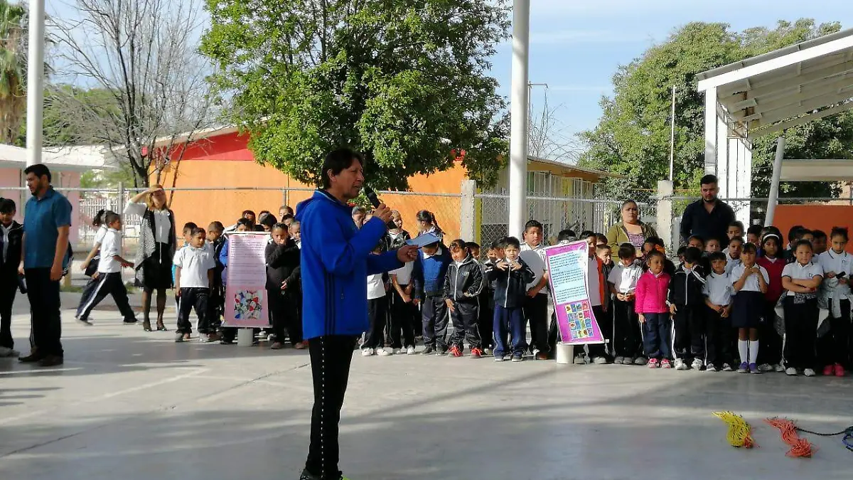 16 Escuela José Revueltas1